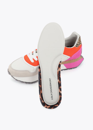 deportiva-con-plataforma-tricolor-en-tejidos-combinados-y-detalles-en-piel (13)