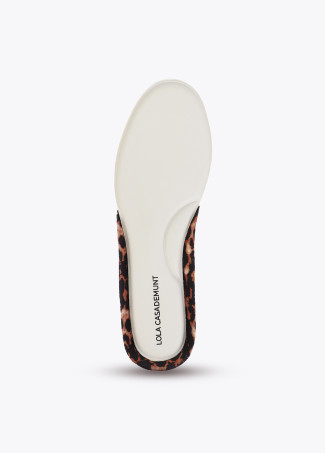 deportiva-con-plataforma-tricolor-en-tejidos-combinados-y-detalles-en-piel (8)