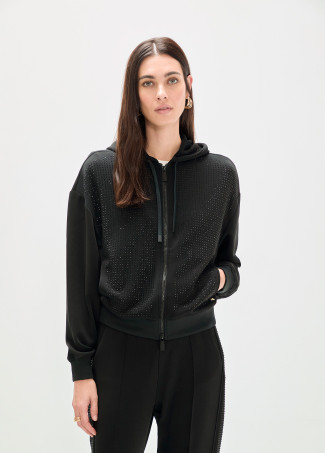 sudadera-scuba-con-strass-delantero (1)