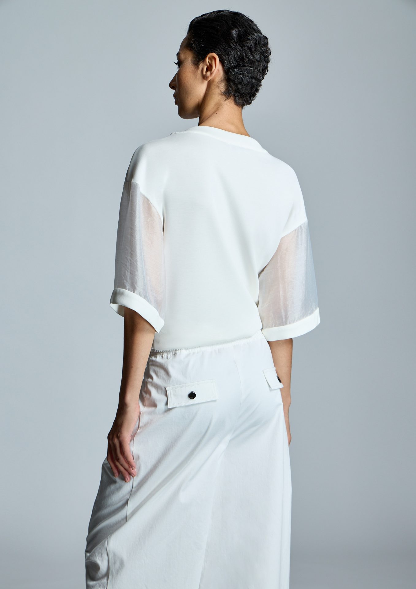 blusa-blanca-manga-semitransparente