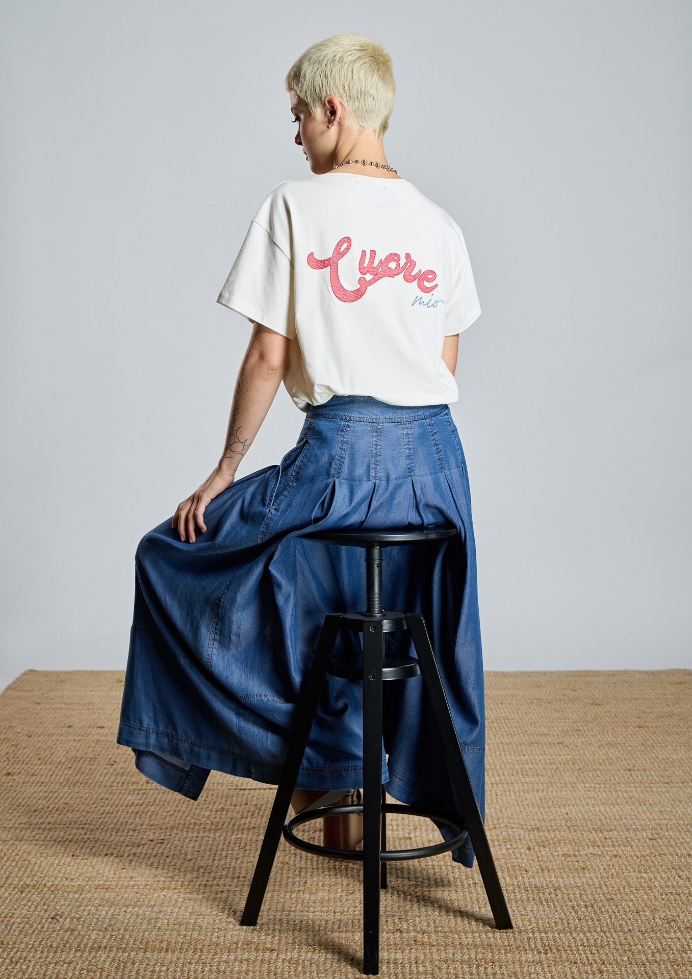 camiseta-de-manga-corta-con-mensaje