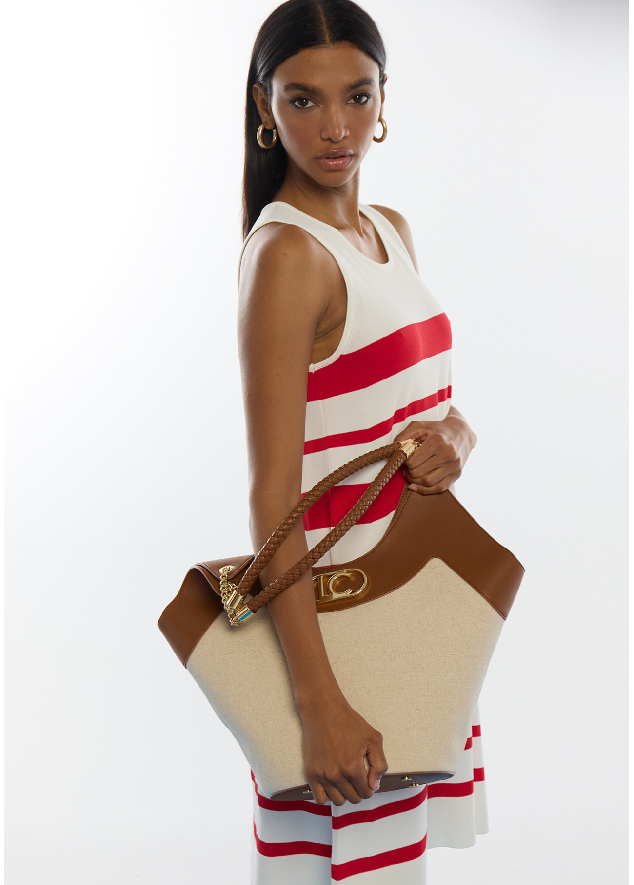 shopper-desestructurado-efecto-piel-y-canvas-bicolor (3)