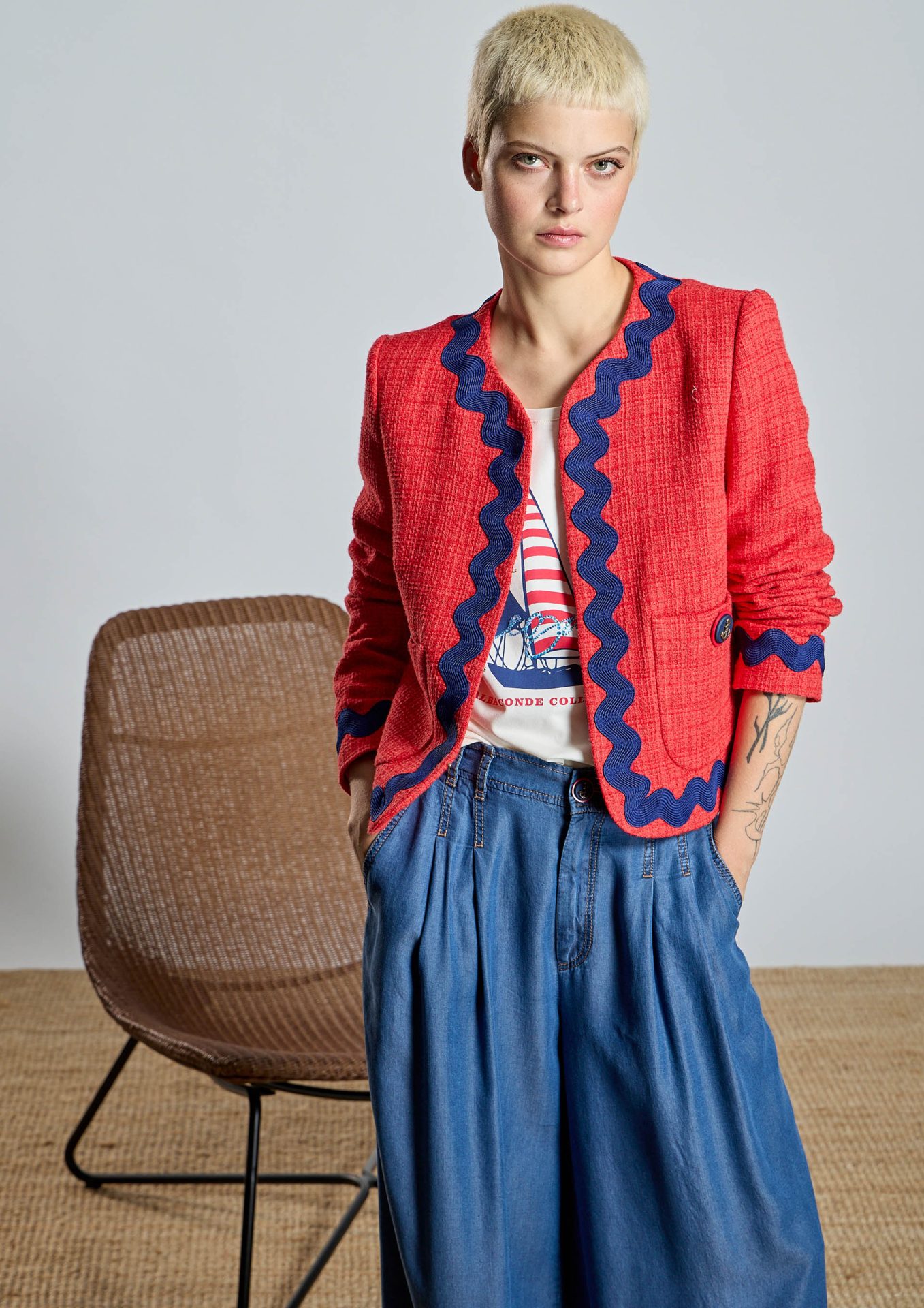 chaqueta-roja-para-mujer