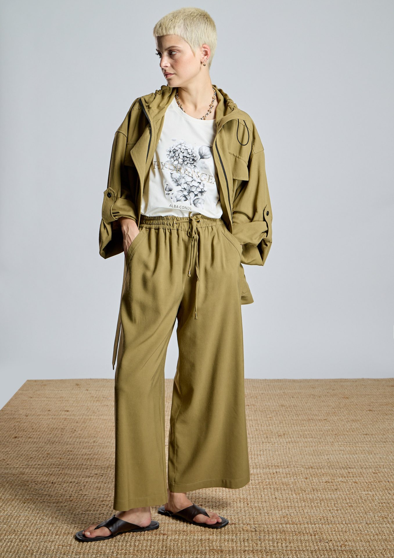 conjunto-kaki-para-mujer