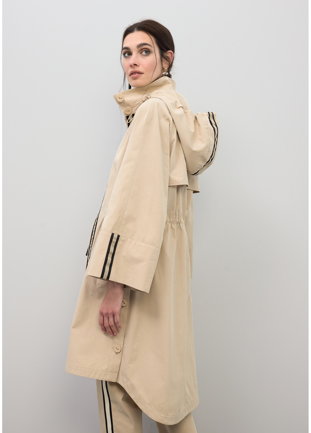 gabardina-parka-oversize-rayas-adorno-con-cintura-ajustable (2)