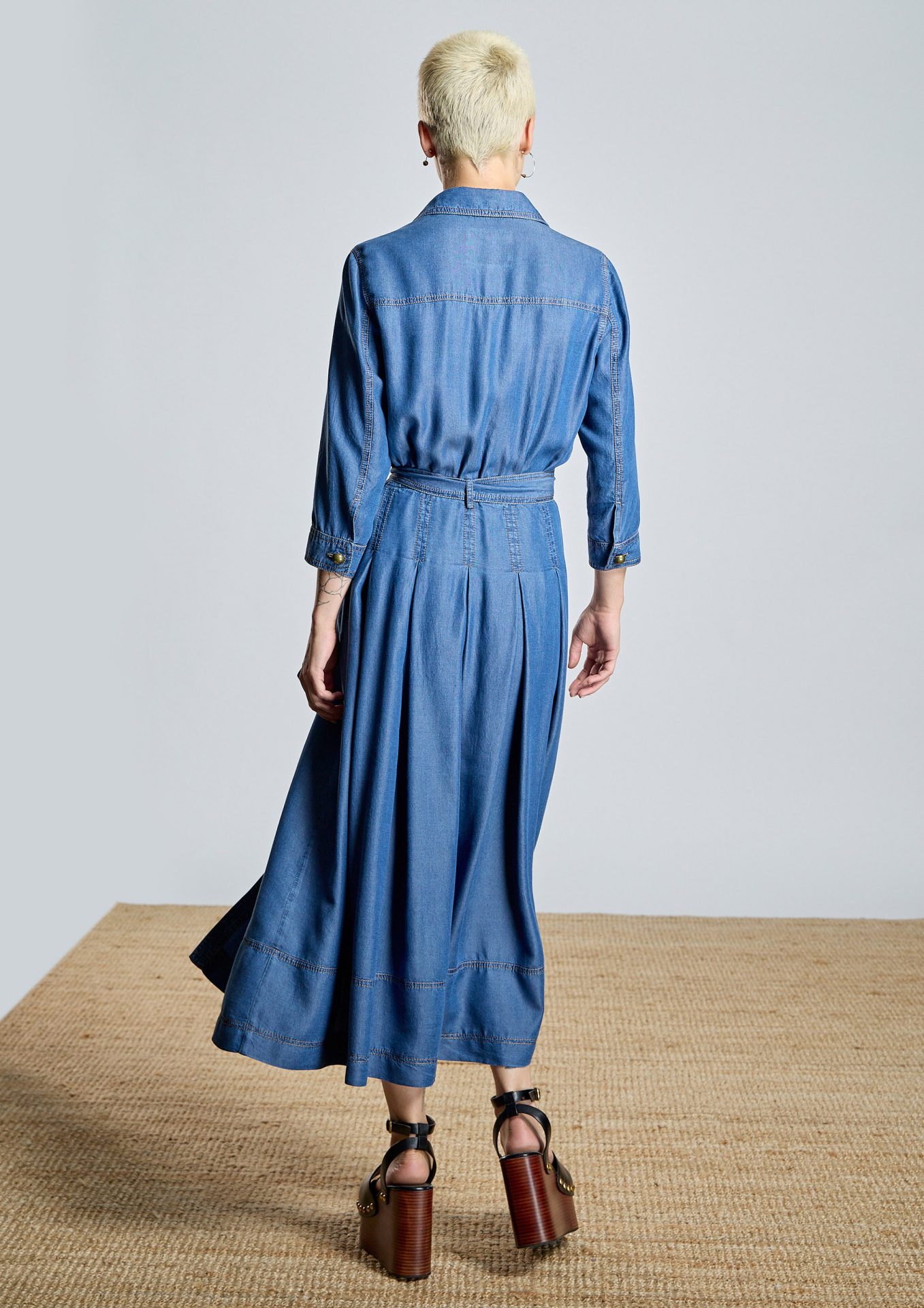 vestido-camisero-de-tencel-con-cinturon