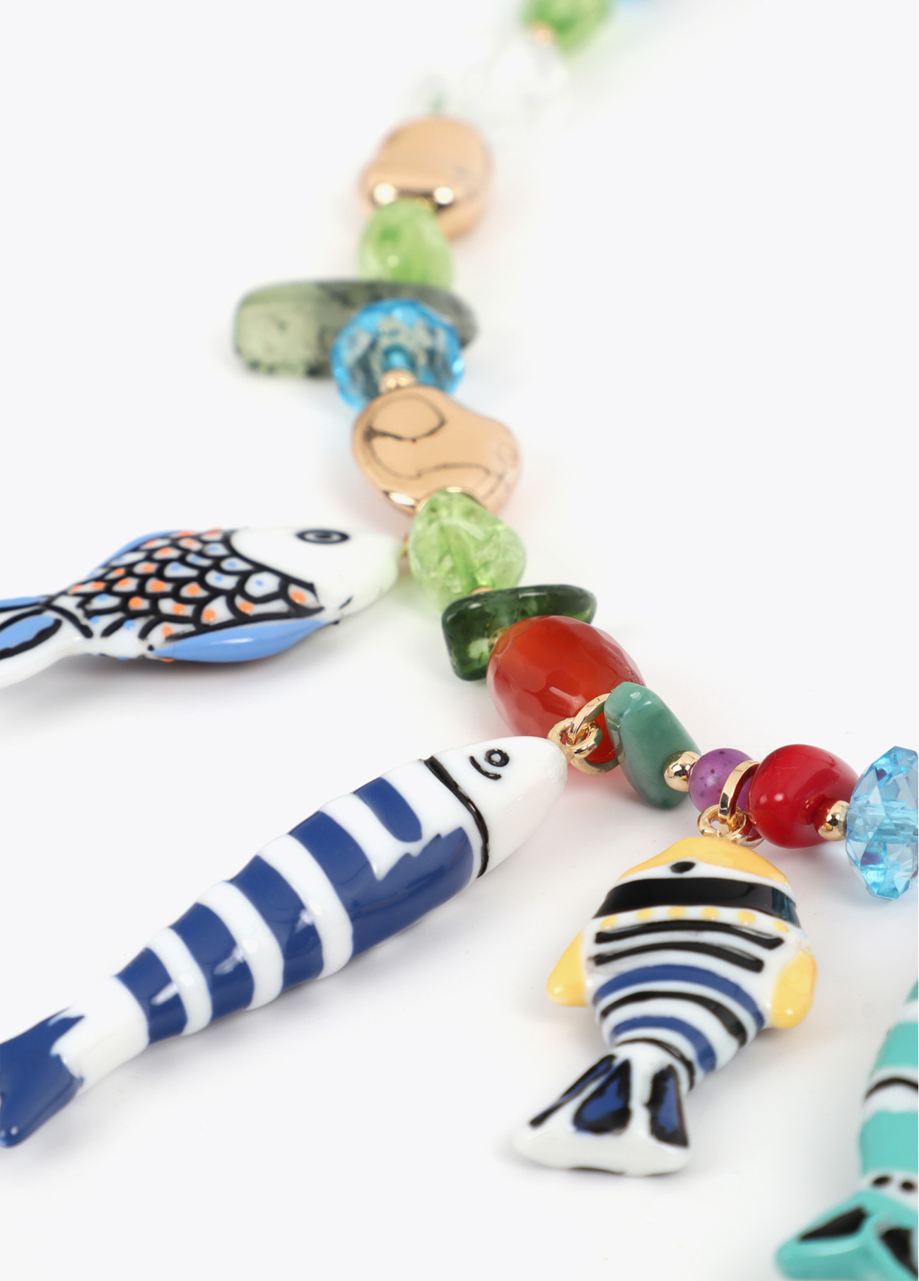 collar-cristales-multicolor-con-charms-de-peces (2)