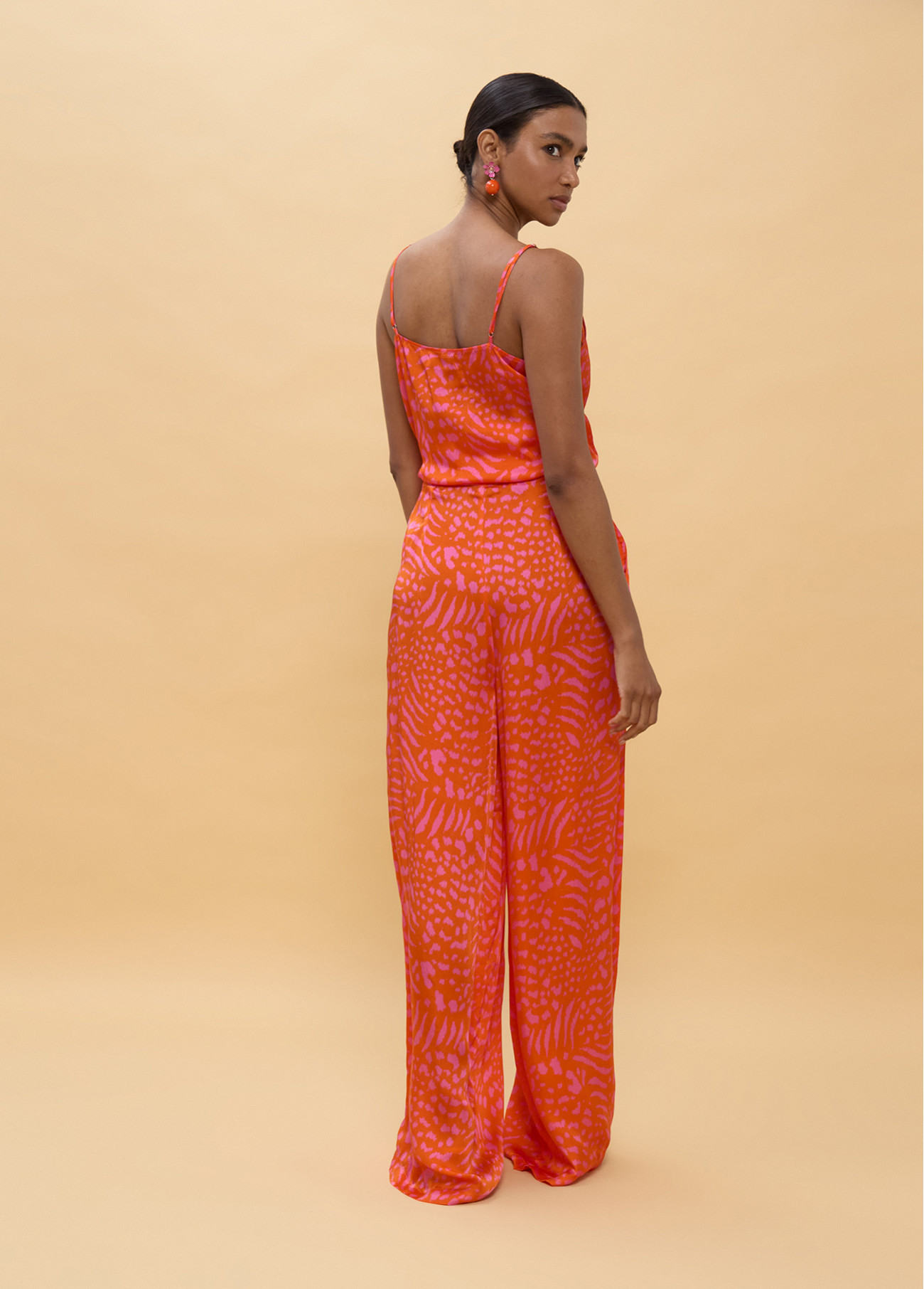 pantalon-estampado-manchas (1)