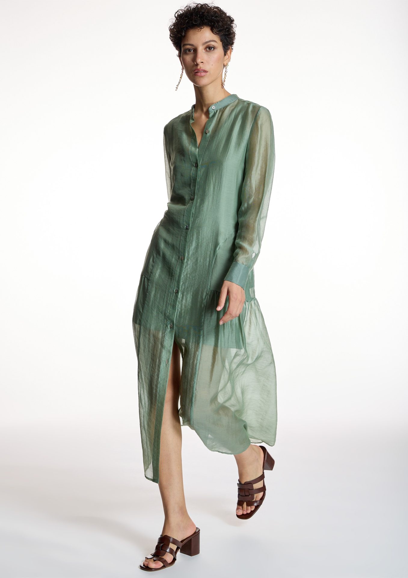 vestido-midi-verde-semitransparente-hecho-en-espana