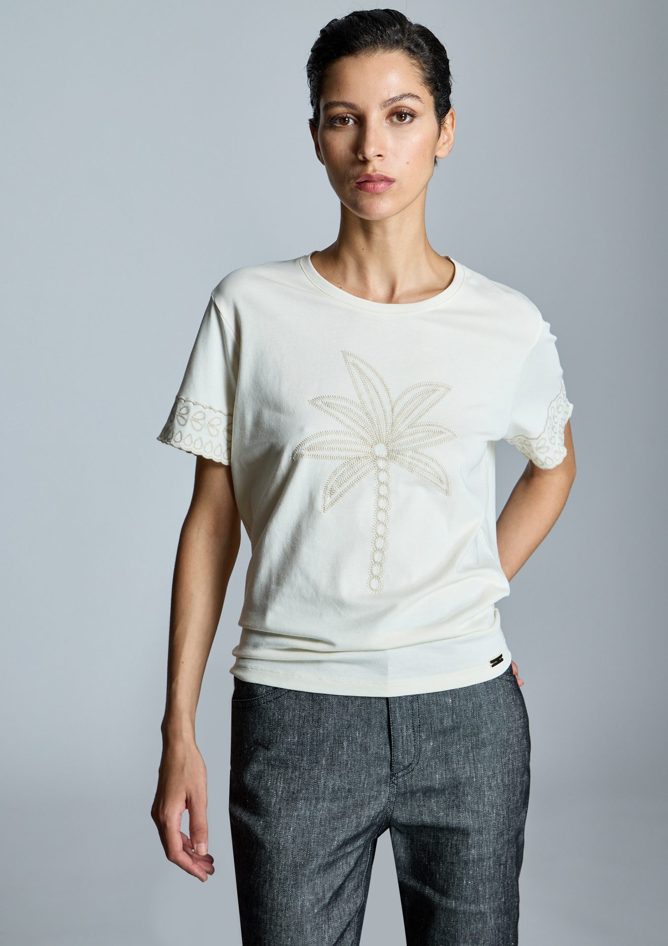 camiseta-bordado-palmera