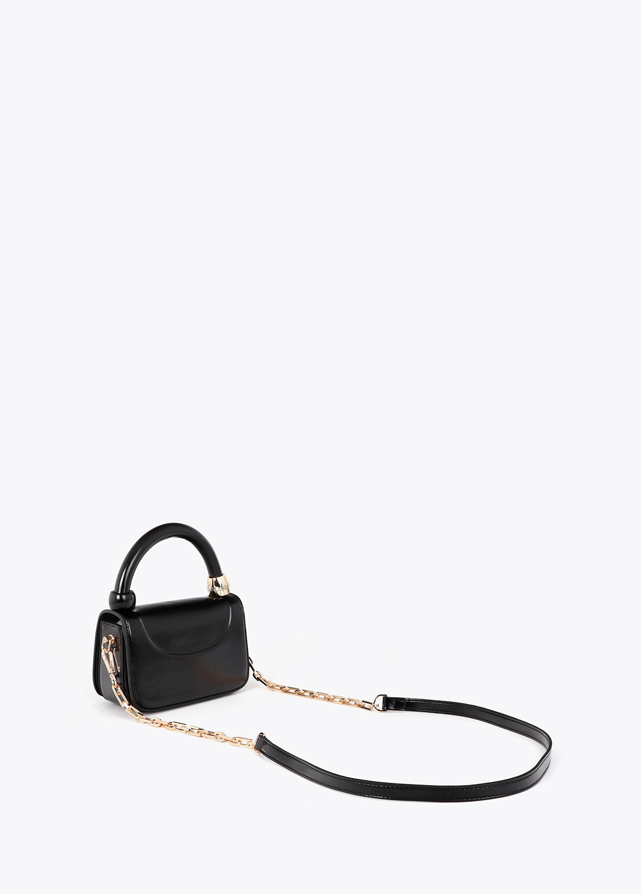 bolso-bandolera-mini-con-detalle-aro-troquelado (18)