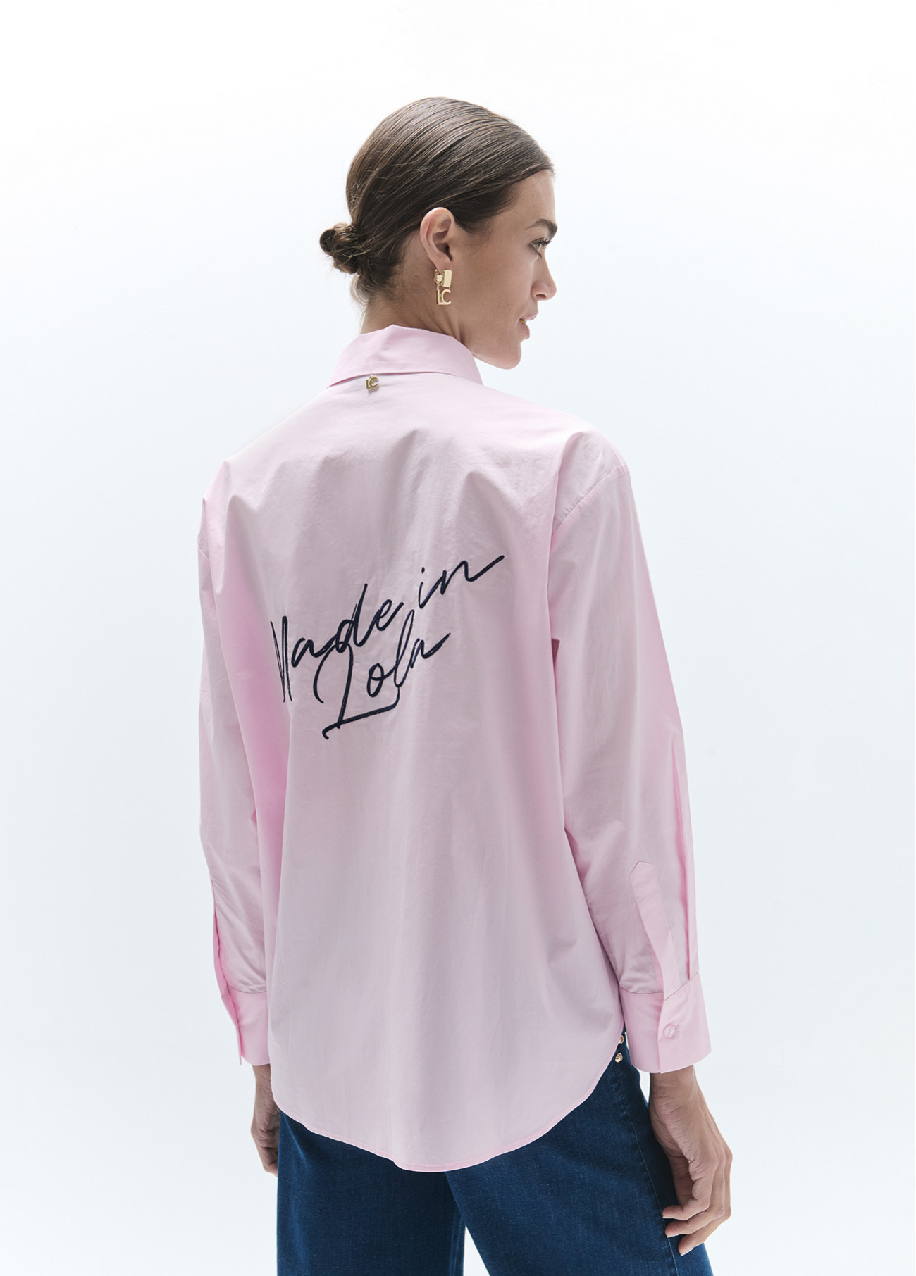 camisa-popelin-con-detalles-y-parches (1)