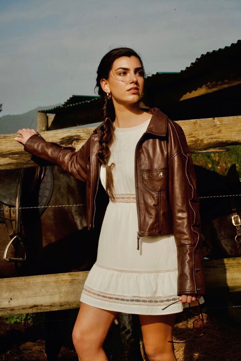 chaqueta-oversize-de-piel-
