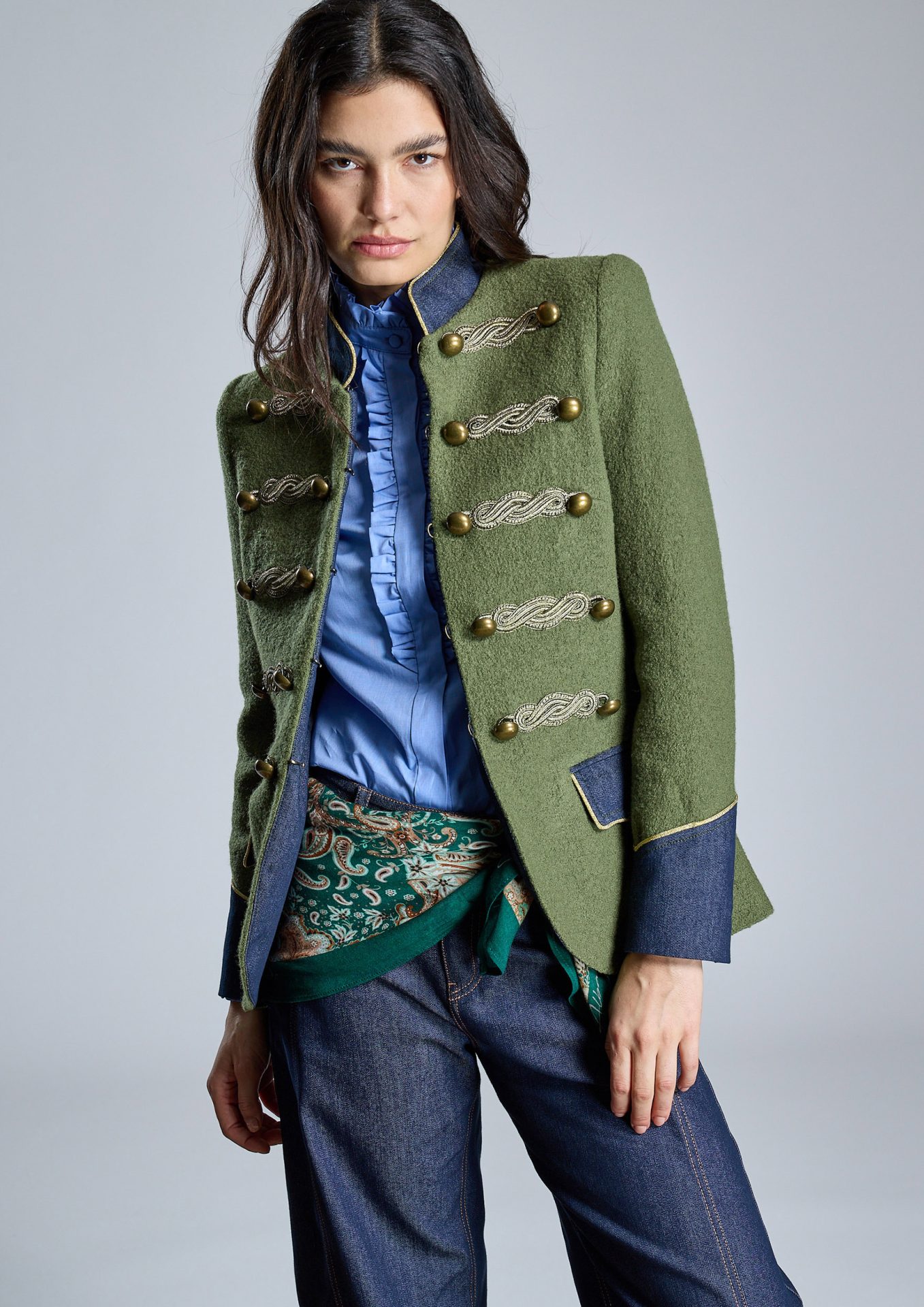 chaqueta-verde-estilo-militar