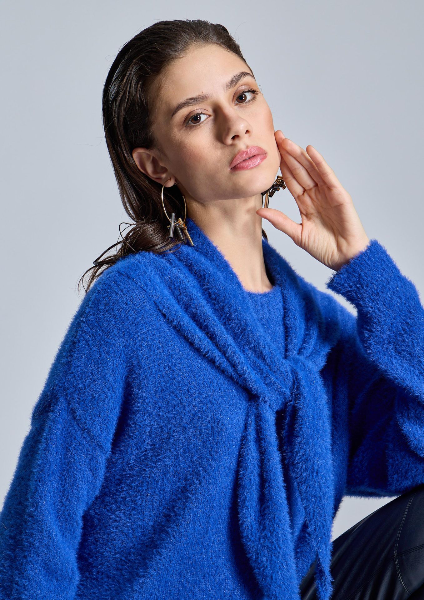jersey-de-punto-suave-azul-y-hilo-metalizado