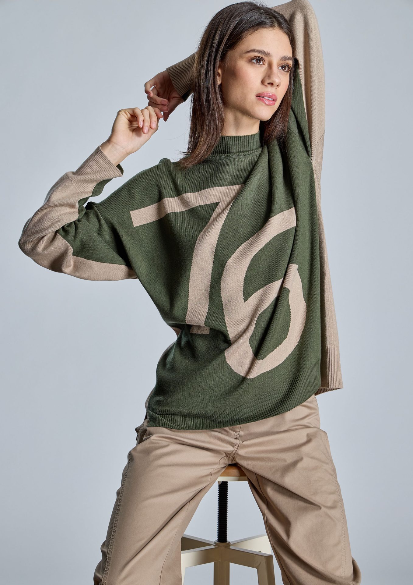 jersey-kaki-de-punto-numero-76-frontal