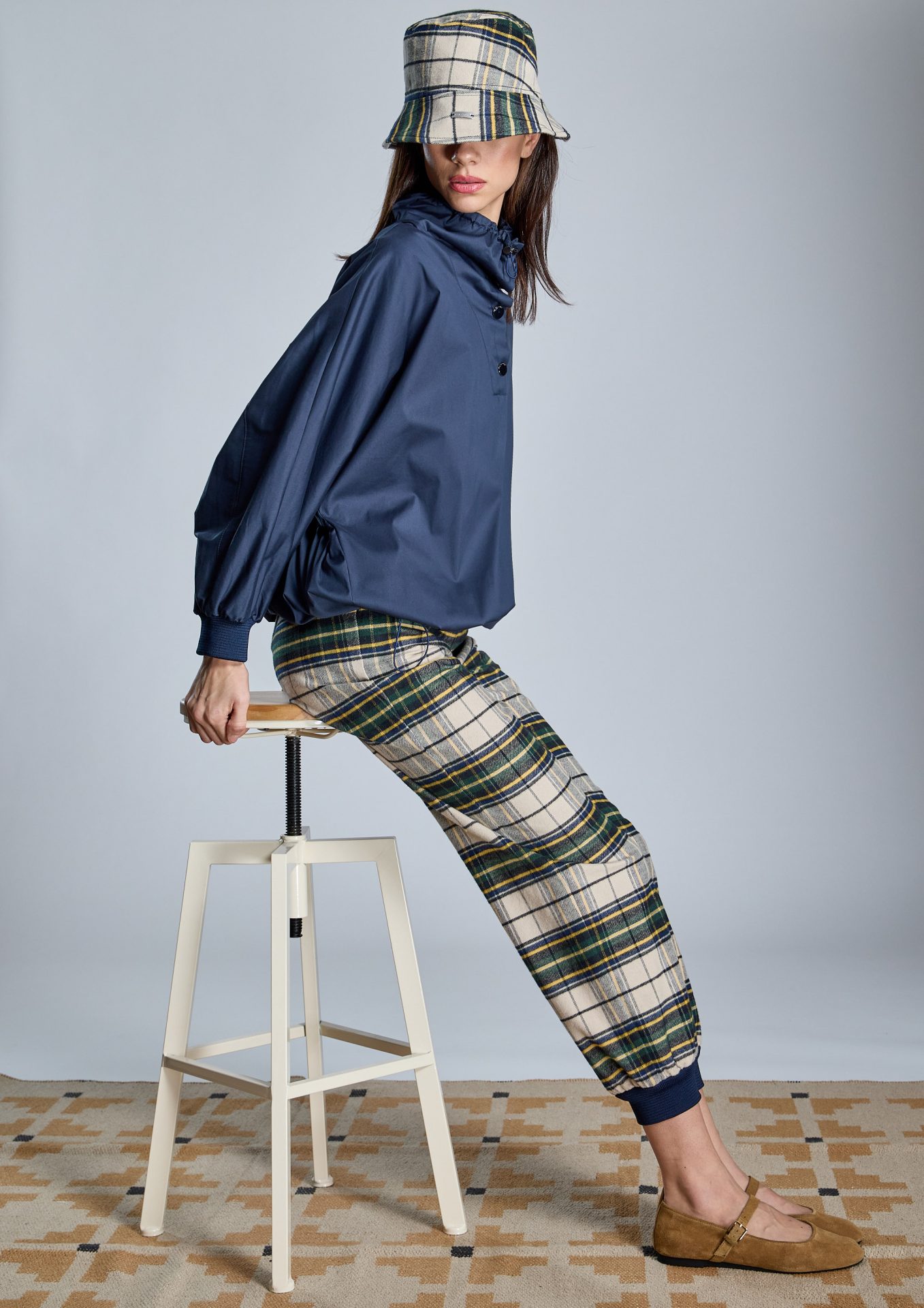 blusa-azul-marino-de-invierno
