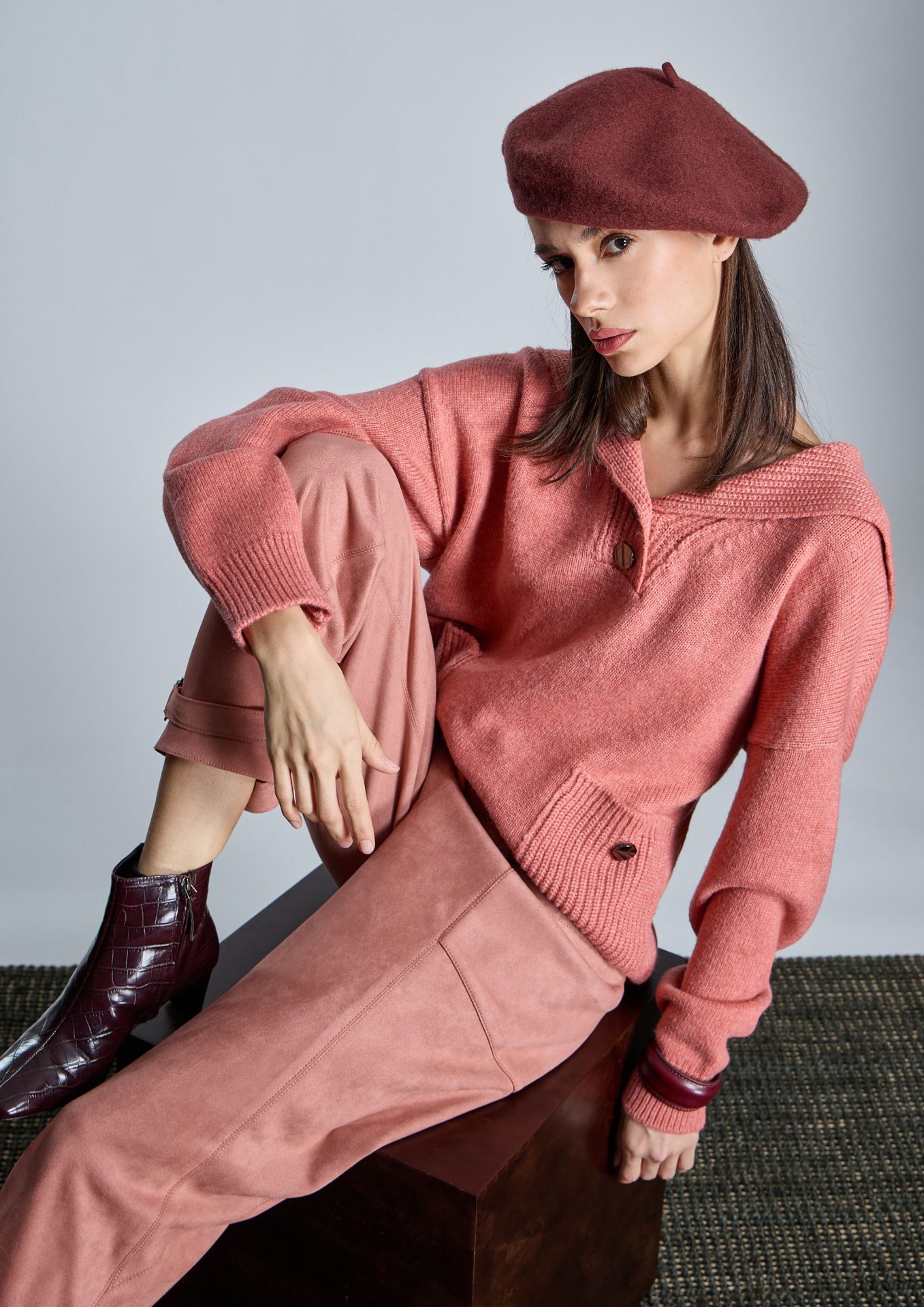 jersey-de-punto-salmon-de-alba-conde-con-cuello-solapa